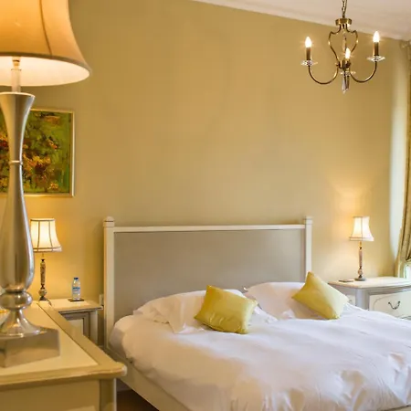 别墅 Valescure Sleeps 34 Pool Air Con Wifi
