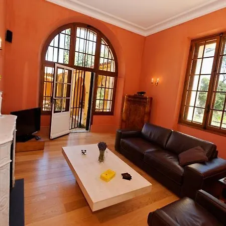 Valescure Sleeps 34 Pool Air Con Wifi * Fréjus