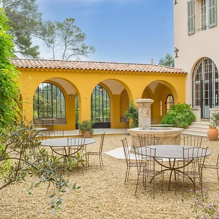 Villa Valescure Sleeps 34 Pool Air Con Wifi Fréjus