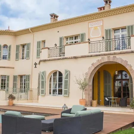 Valescure Sleeps 34 Pool Air Con Wifi Villa *