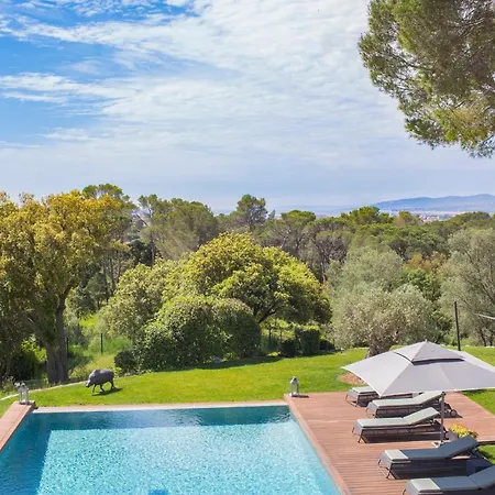 Valescure Sleeps 34 Pool Air Con Wifi Fréjus