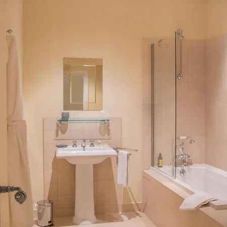 Βίλα Valescure Sleeps 34 Pool Air Con Wifi